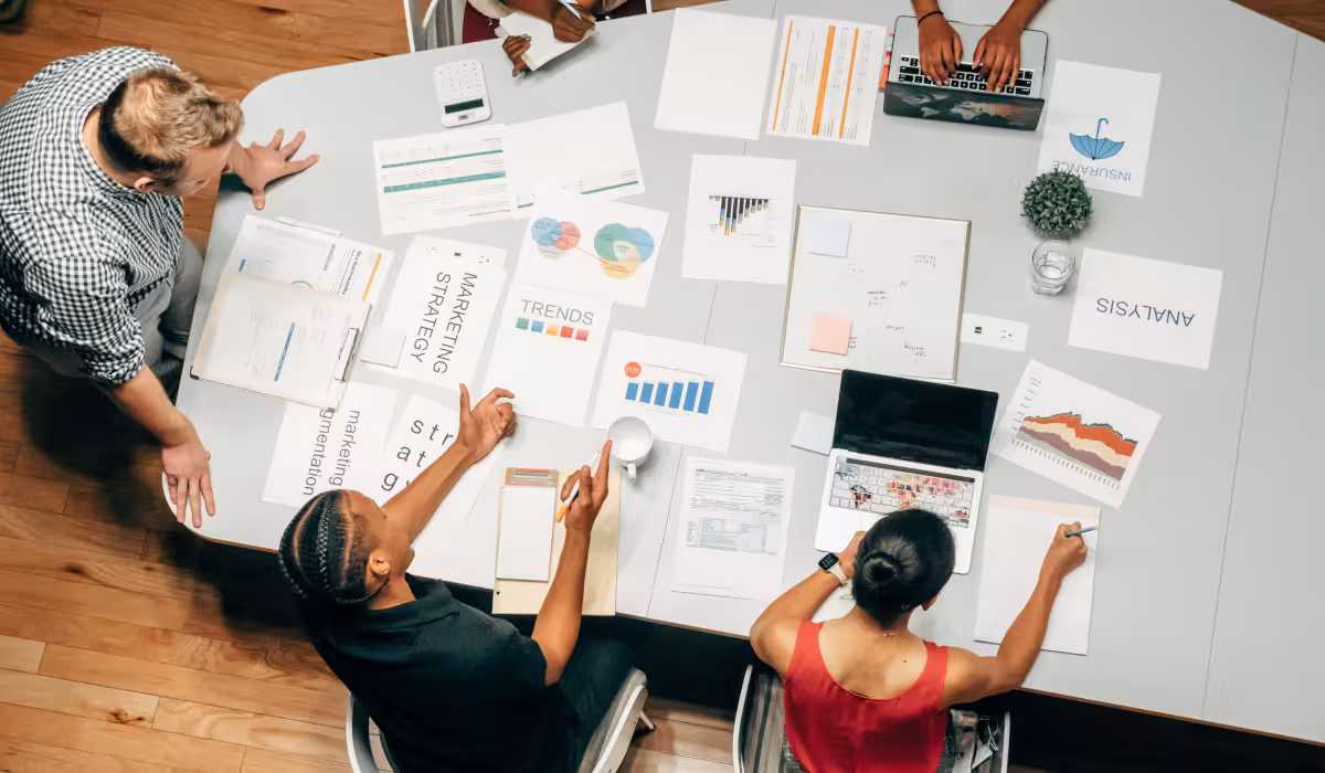 pexels-kindelmedia-7688329 Tendências em Tecnologia da Informação